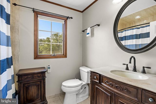 1581 COMMISSIONERS RD, Mullica Hill, NJ 08062