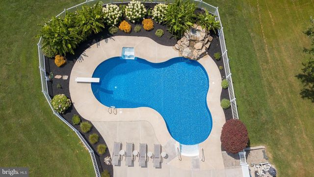 1581 COMMISSIONERS RD, Mullica Hill, NJ 08062