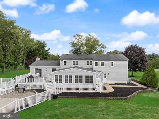 1581 COMMISSIONERS RD, Mullica Hill, NJ 08062