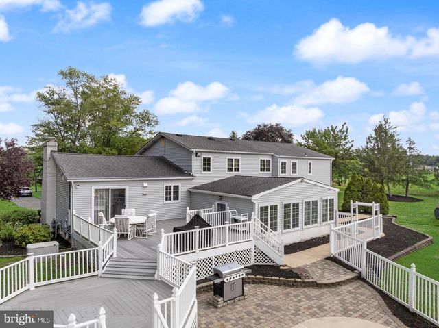1581 COMMISSIONERS RD, Mullica Hill, NJ 08062