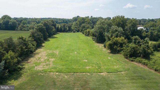 1581 COMMISSIONERS RD, Mullica Hill, NJ 08062
