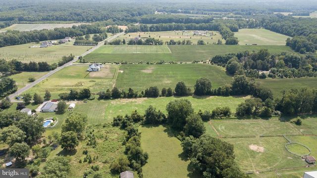 1581 COMMISSIONERS RD, Mullica Hill, NJ 08062