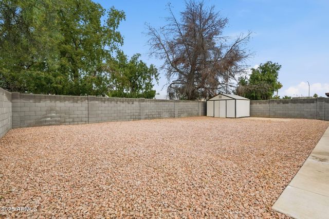 2030 W PORTOBELLO Avenue, Mesa, AZ 85202