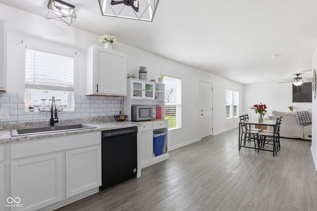 375 Michael Drive, Atlanta, IN 46031