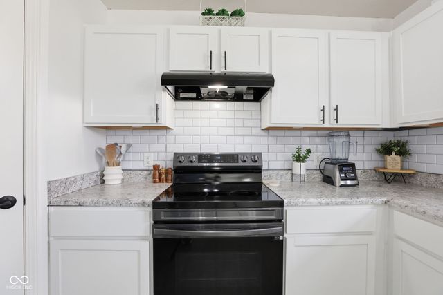 375 Michael Drive, Atlanta, IN 46031