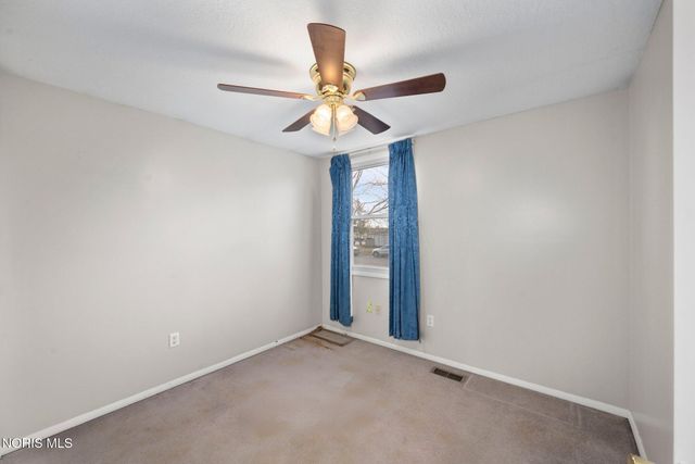 7426 Starcrest Road, Perrysburg, OH 43551