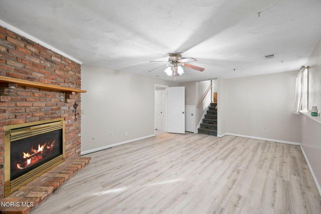 7426 Starcrest Road, Perrysburg, OH 43551