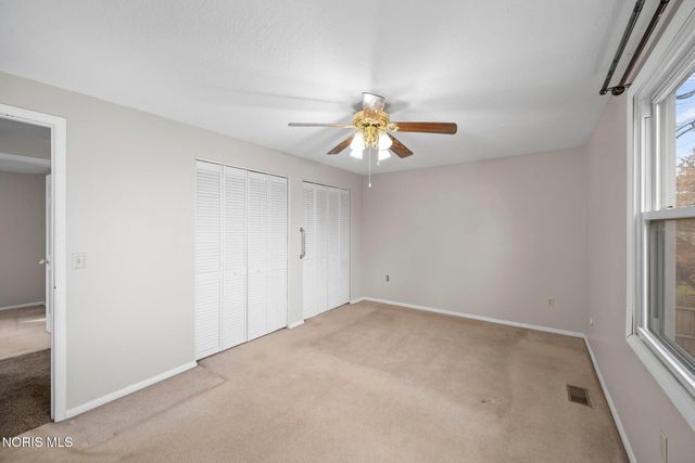 7426 Starcrest Road, Perrysburg, OH 43551