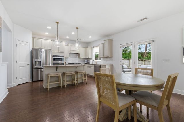 3008 Davinci Ct, Thompsons Station, TN 37179