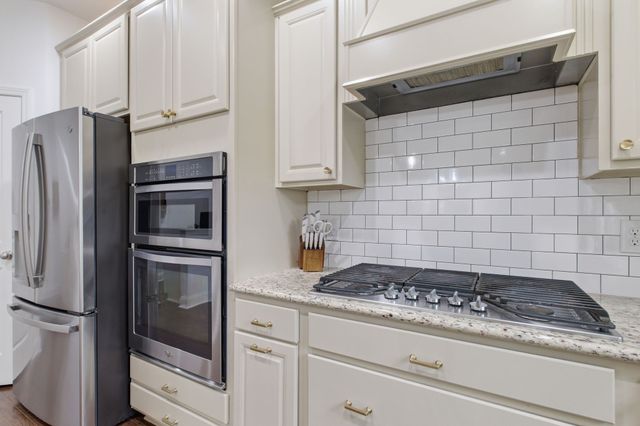 3008 Davinci Ct, Thompsons Station, TN 37179