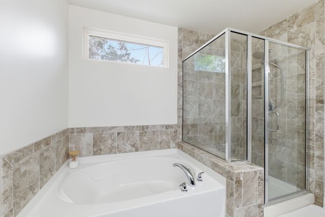 3008 Davinci Ct, Thompsons Station, TN 37179