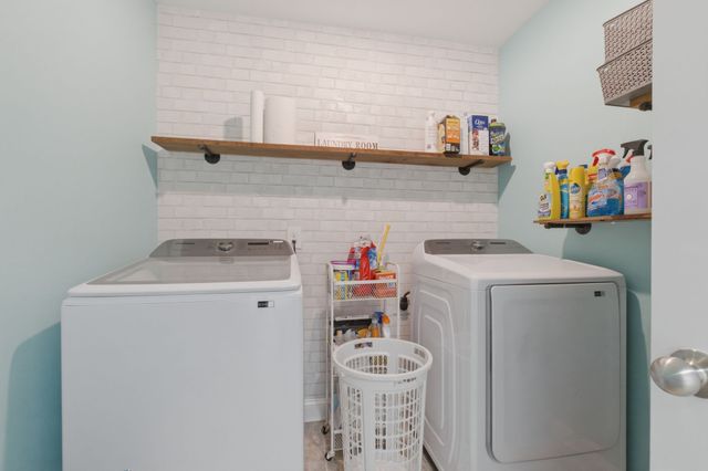 3008 Davinci Ct, Thompsons Station, TN 37179