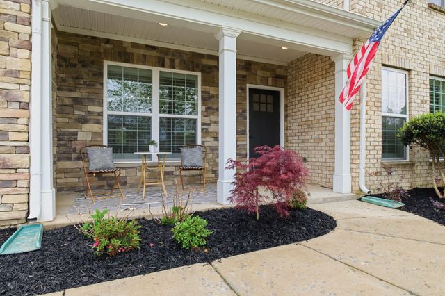 3008 Davinci Ct, Thompsons Station, TN 37179