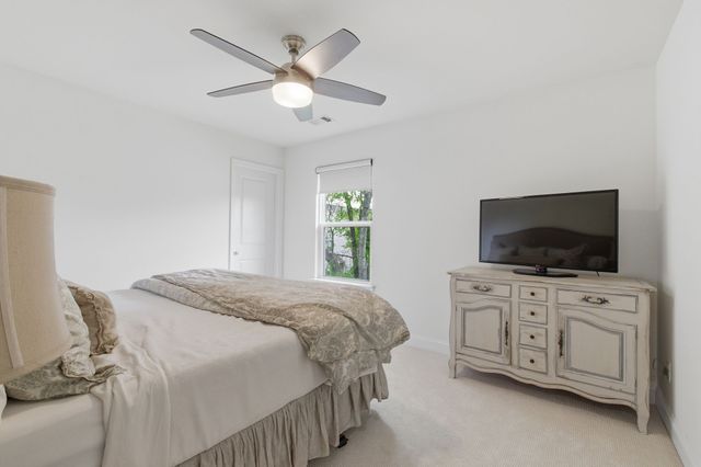 3008 Davinci Ct, Thompsons Station, TN 37179