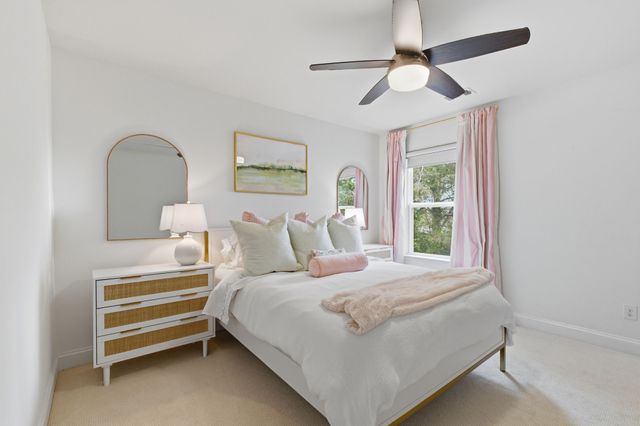 3008 Davinci Ct, Thompsons Station, TN 37179