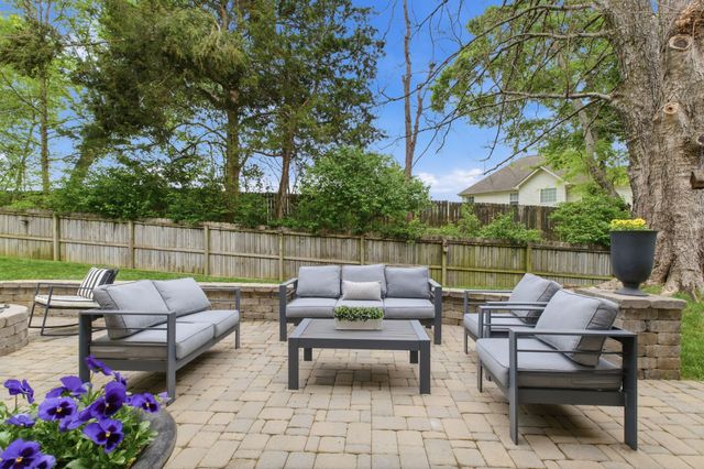 3008 Davinci Ct, Thompsons Station, TN 37179