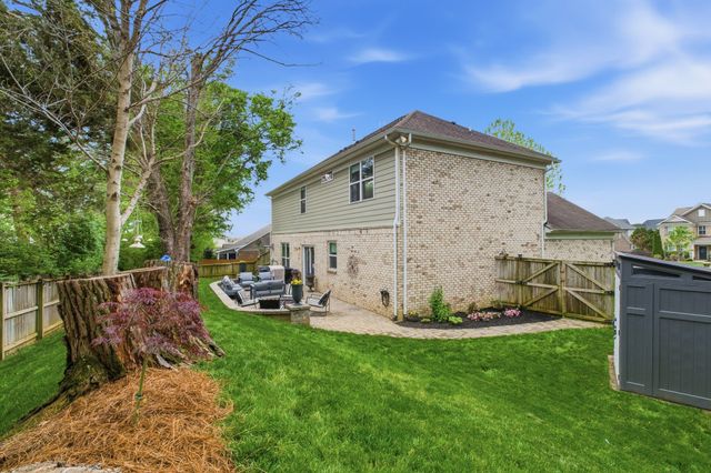 3008 Davinci Ct, Thompsons Station, TN 37179