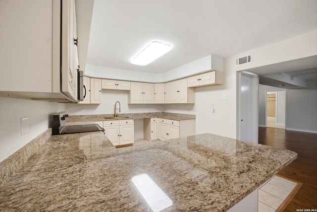 5127 CRUSADE DR, San Antonio, TX 78218