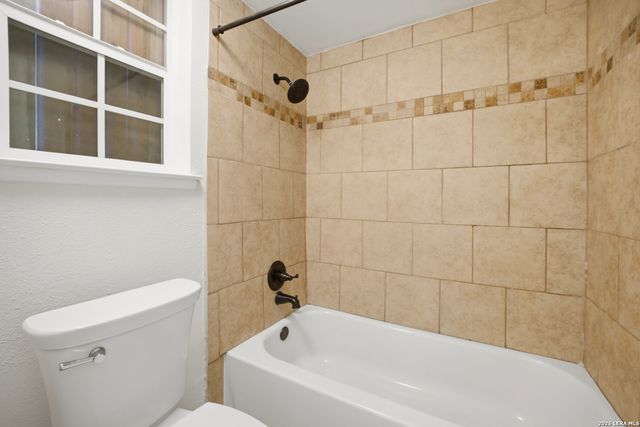 5127 CRUSADE DR, San Antonio, TX 78218