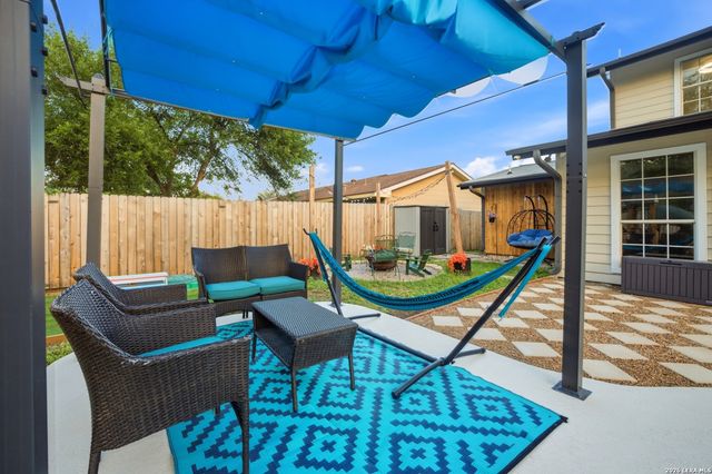 5127 CRUSADE DR, San Antonio, TX 78218
