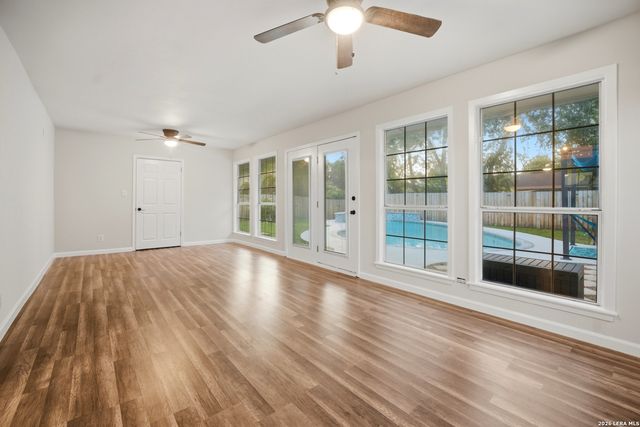 5127 CRUSADE DR, San Antonio, TX 78218