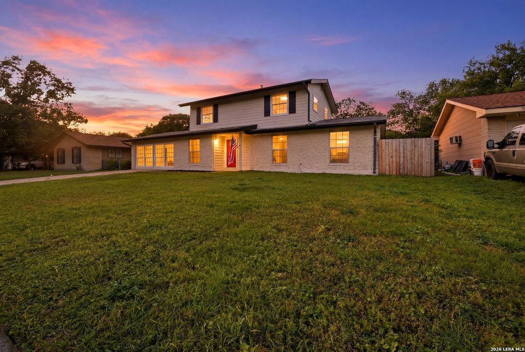 5127 CRUSADE DR, San Antonio, TX 78218