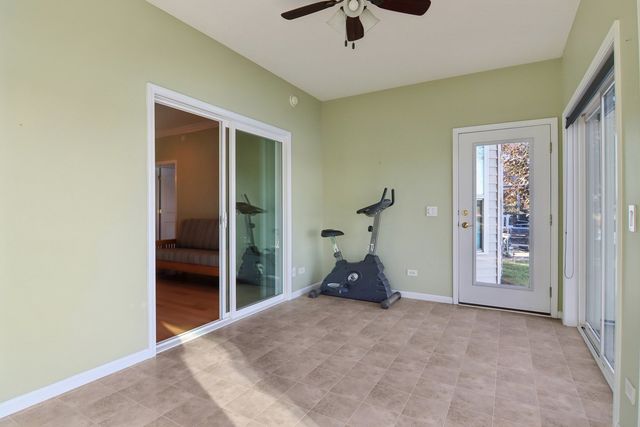 328 Legacy Court, Grayslake, IL 60030