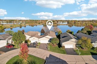 328 Legacy Court, Grayslake, IL 60030