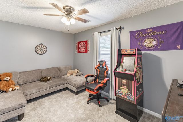 2205 Victoria Drive SW, Decatur, AL 35603