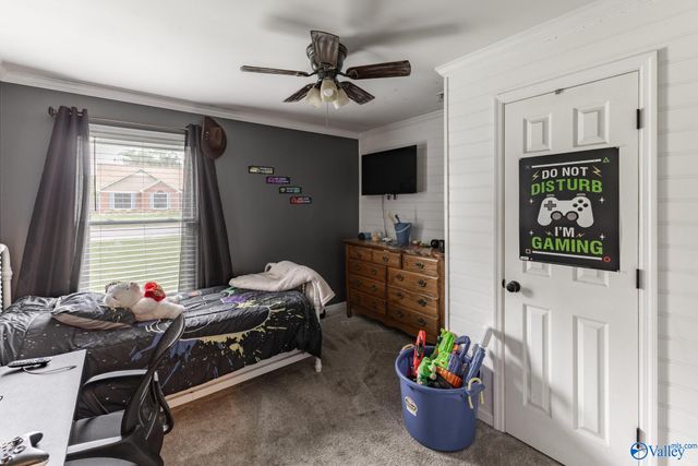2205 Victoria Drive SW, Decatur, AL 35603