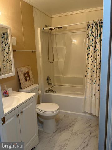 50 GREENWAY DR, Colonial Beach, VA 22443