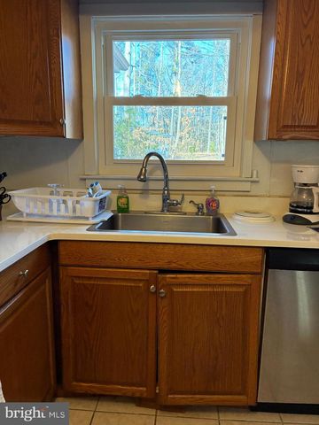 50 GREENWAY DR, Colonial Beach, VA 22443