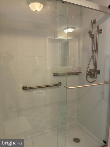 50 GREENWAY DR, Colonial Beach, VA 22443