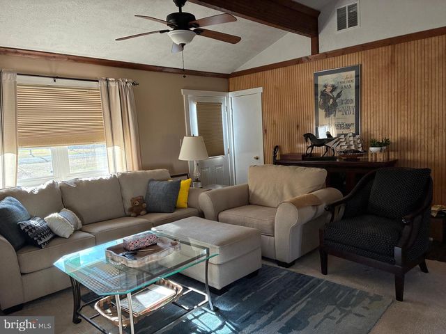 50 GREENWAY DR, Colonial Beach, VA 22443