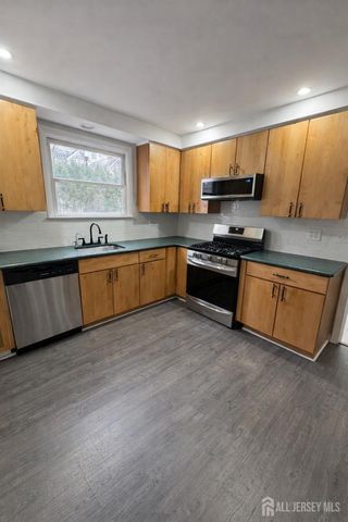 149 N 5th N Avenue, Highland Park, NJ 08904