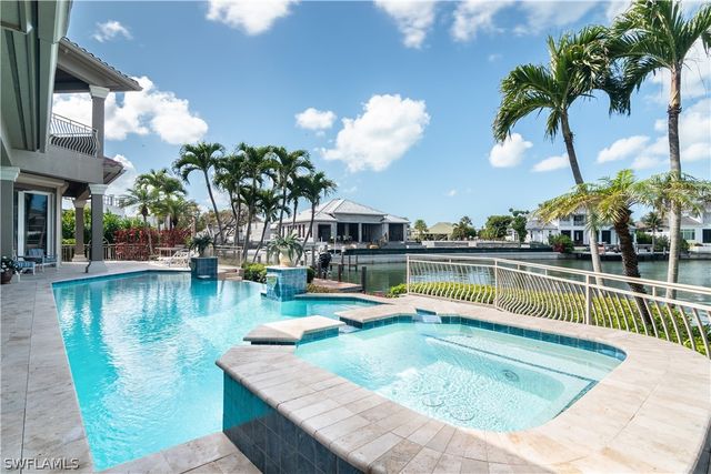 3433 Crayton RD, Naples, FL 34103