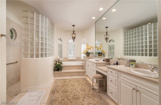 3433 Crayton RD, Naples, FL 34103