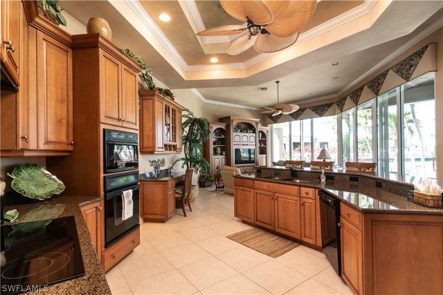 3433 Crayton RD, Naples, FL 34103