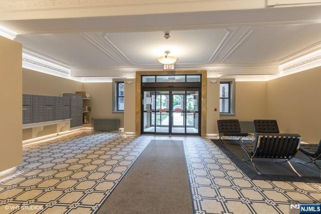 855 Broad Avenue B2, Ridgefield, NJ 07657