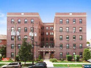 855 Broad Avenue B2, Ridgefield, NJ 07657