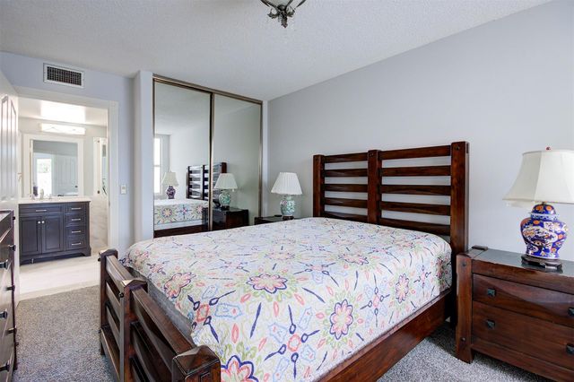 504 Bradford Court 504, Boynton Beach, FL 33436