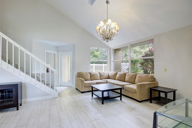 504 Bradford Court 504, Boynton Beach, FL 33436