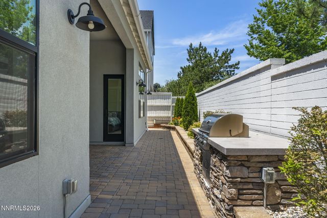 721 W Pleasant Oak Trail, Reno, NV 89511