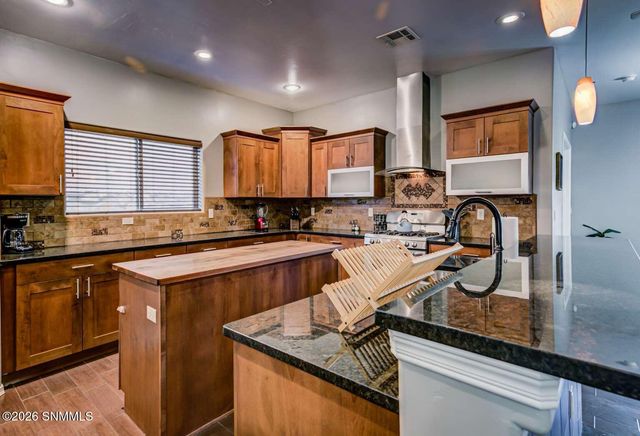 3938 Agua Caliente Drive, Las Cruces, NM 88012