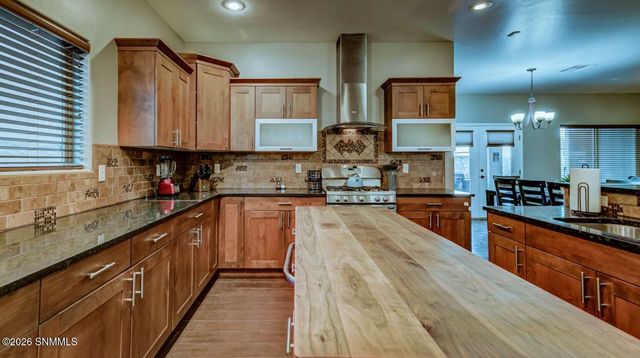 3938 Agua Caliente Drive, Las Cruces, NM 88012