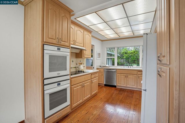 491 Butterfield Pl, Moraga, CA 94556