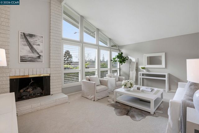 491 Butterfield Pl, Moraga, CA 94556