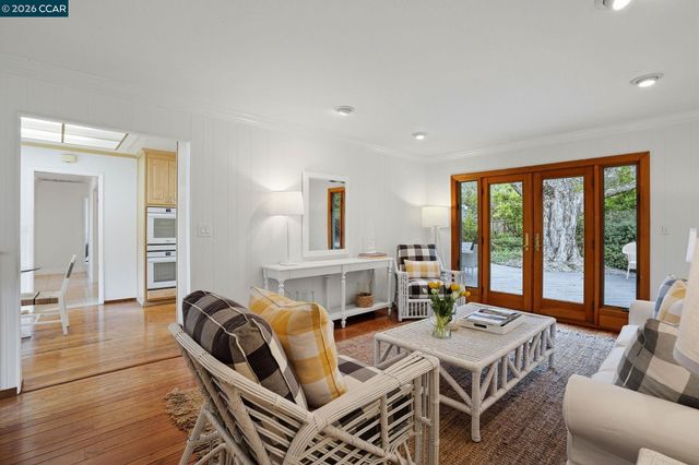 491 Butterfield Pl, Moraga, CA 94556