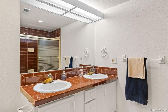 10467 E Ida Avenue, Greenwood Village, CO 80111