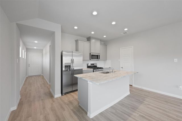 10107 Gold Finch Run, Magnolia, TX 77354